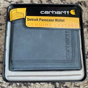 Charcoal colored Carhartt men’s wallet. Brand New in box.